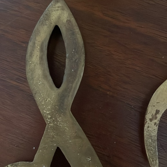 Vintage brass notes - Picture 10 of 12